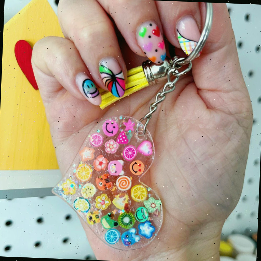 Tutorial de Chaveiros Acrílicos DIY