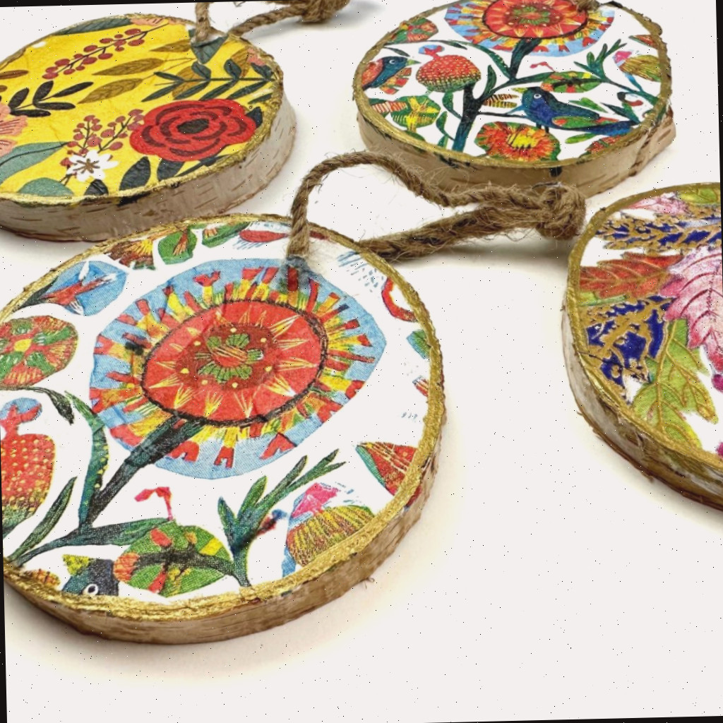 decorações de fatias de madeira