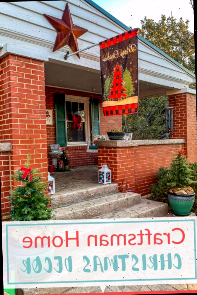 Ornamentações de Natal de uma residência no estilo craftsman