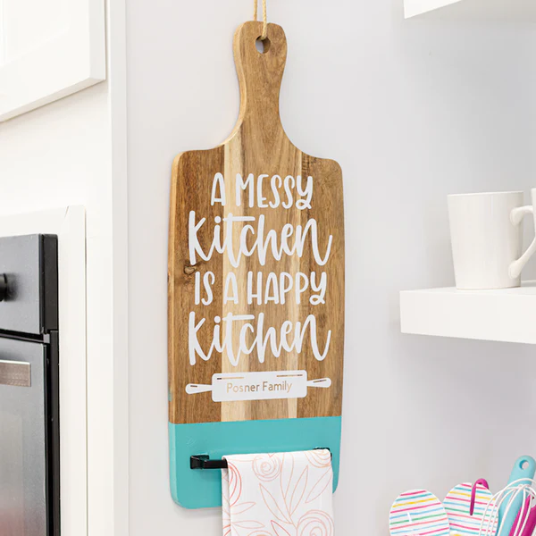 Upcycle de Bloco de Carne de Cozinha de Brechó com Cricut