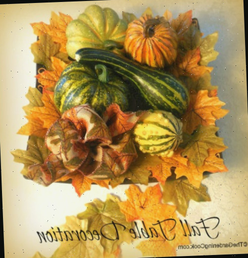 Decoração de Mesa de Outono com Gourd