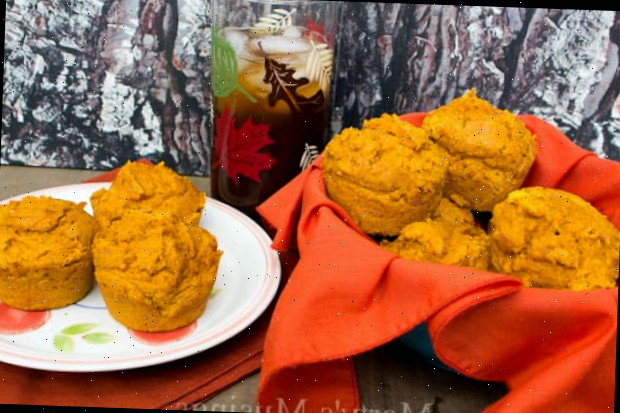 Muffins fáceis de abóbora com mistura para bolo