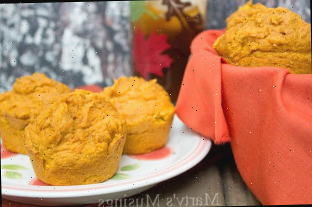 Muffins fáceis de abóbora com mistura para bolo