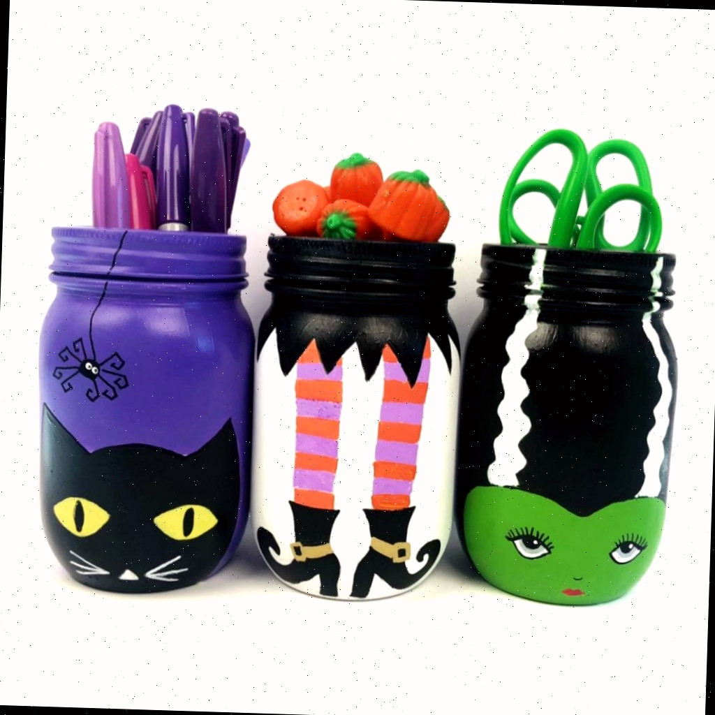 Artesanato de Frascos de Conserva Pintados para o Halloween