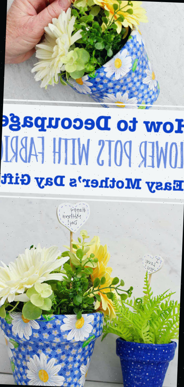 Vasos de flores decoupados com tecido repletos de flores de primavera e folhagens.