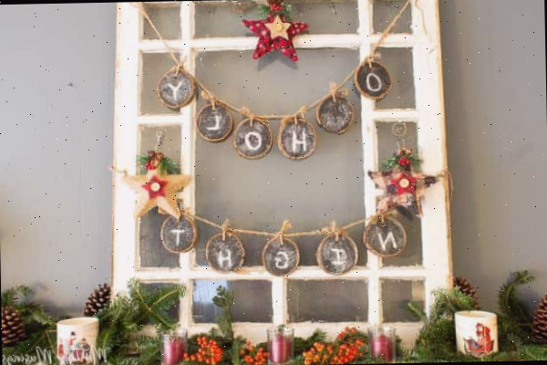 Bandeira de Quadro Negro com Fatias de Madeira: Artesanato de Natal DIY Fácil!