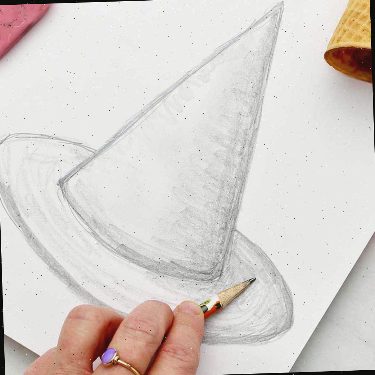 Como Desenhar um Chapéu de Bruxa (Tutorial de Desenho de Chapéu de Bruxa)