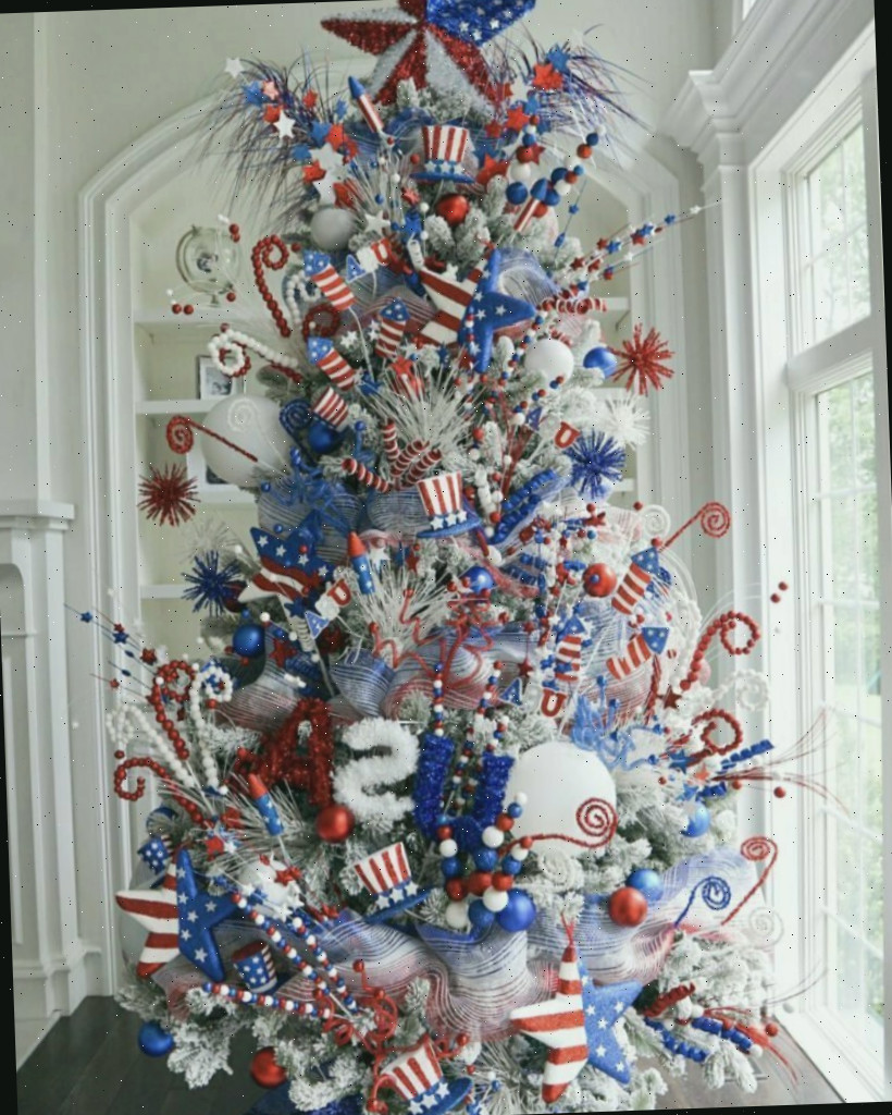 Ideia de árvore de Natal inspirada no Quatro de Julho