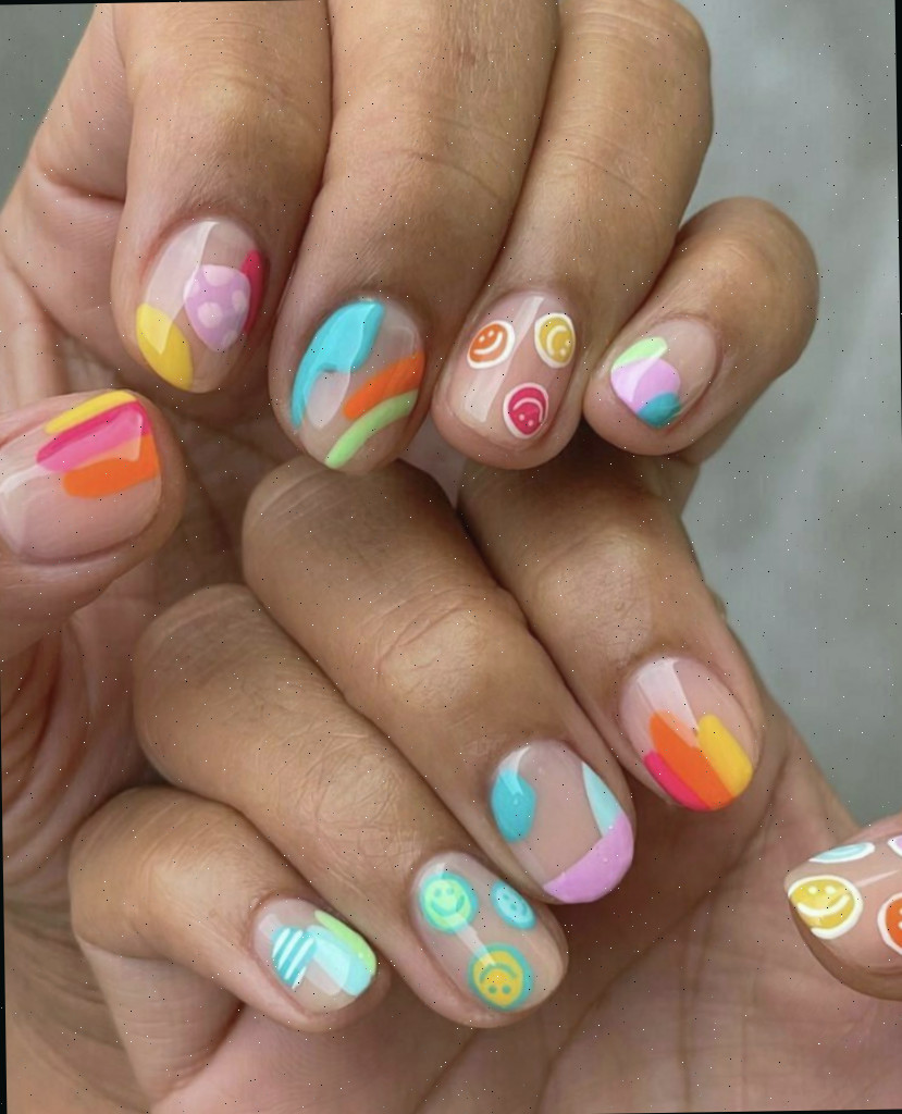 Unhas Brilhantes de Verão