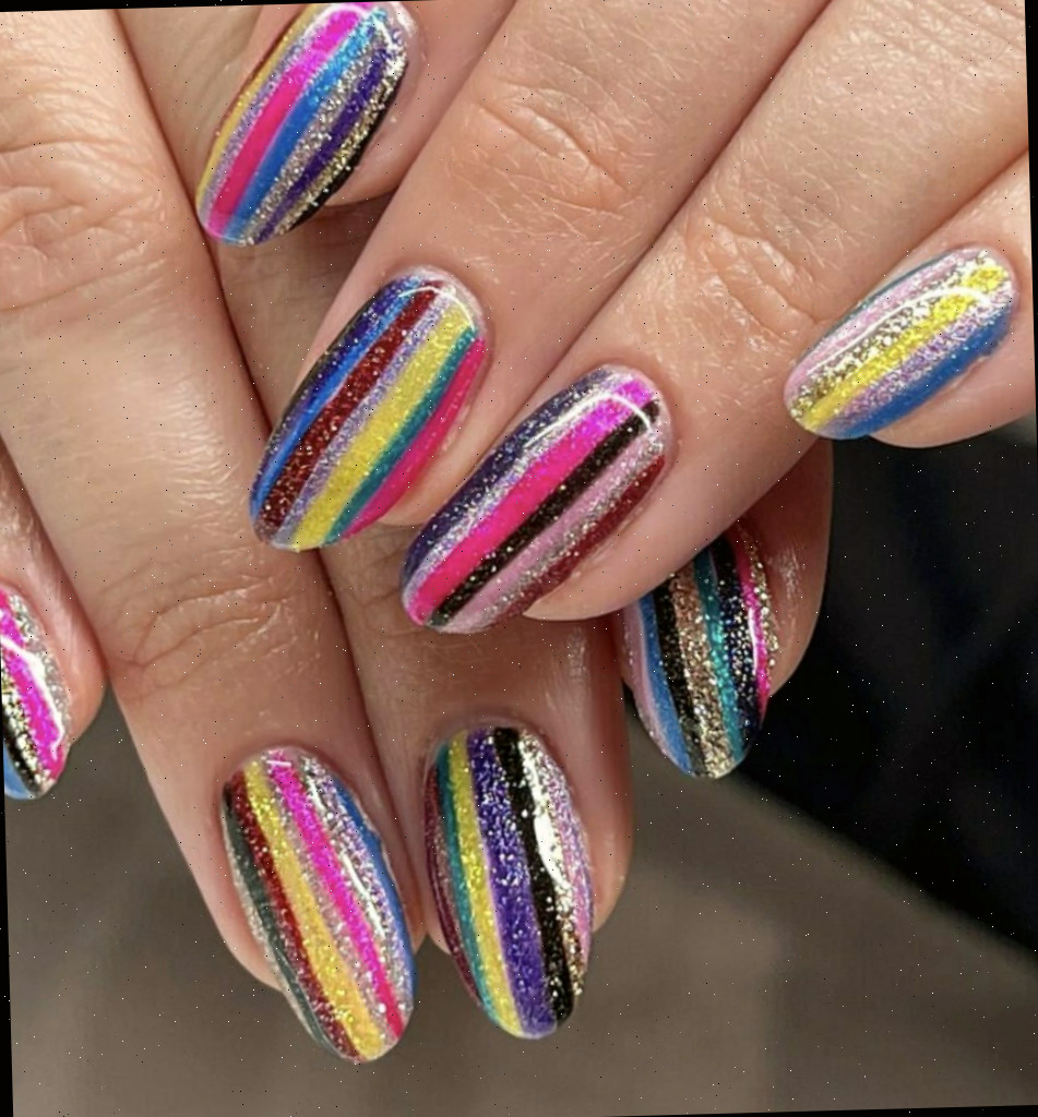 unhas com glitter