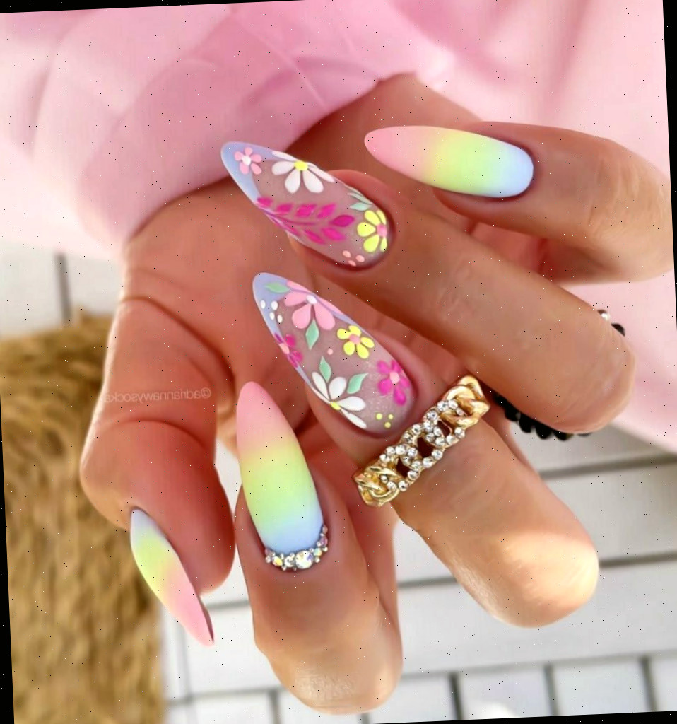 Unhas de verão brilhantes