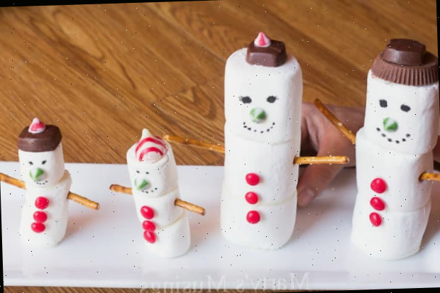 Artesanato de Boneco de Neve de Marshmallow