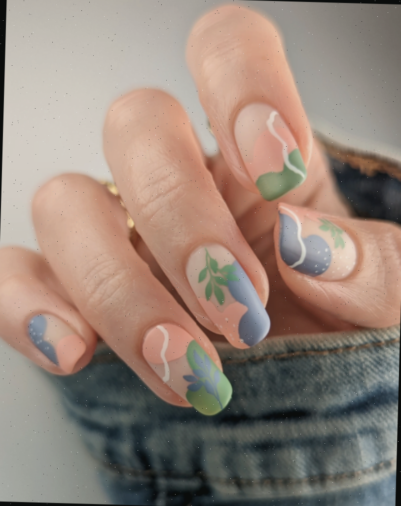 Unhas pintadas usando a técnica de carimbo para unhas