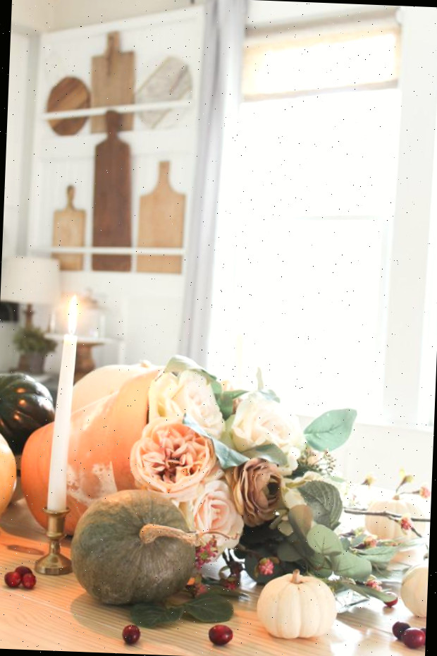 Centro de mesa cornucópia de flores de Ação de Graças
