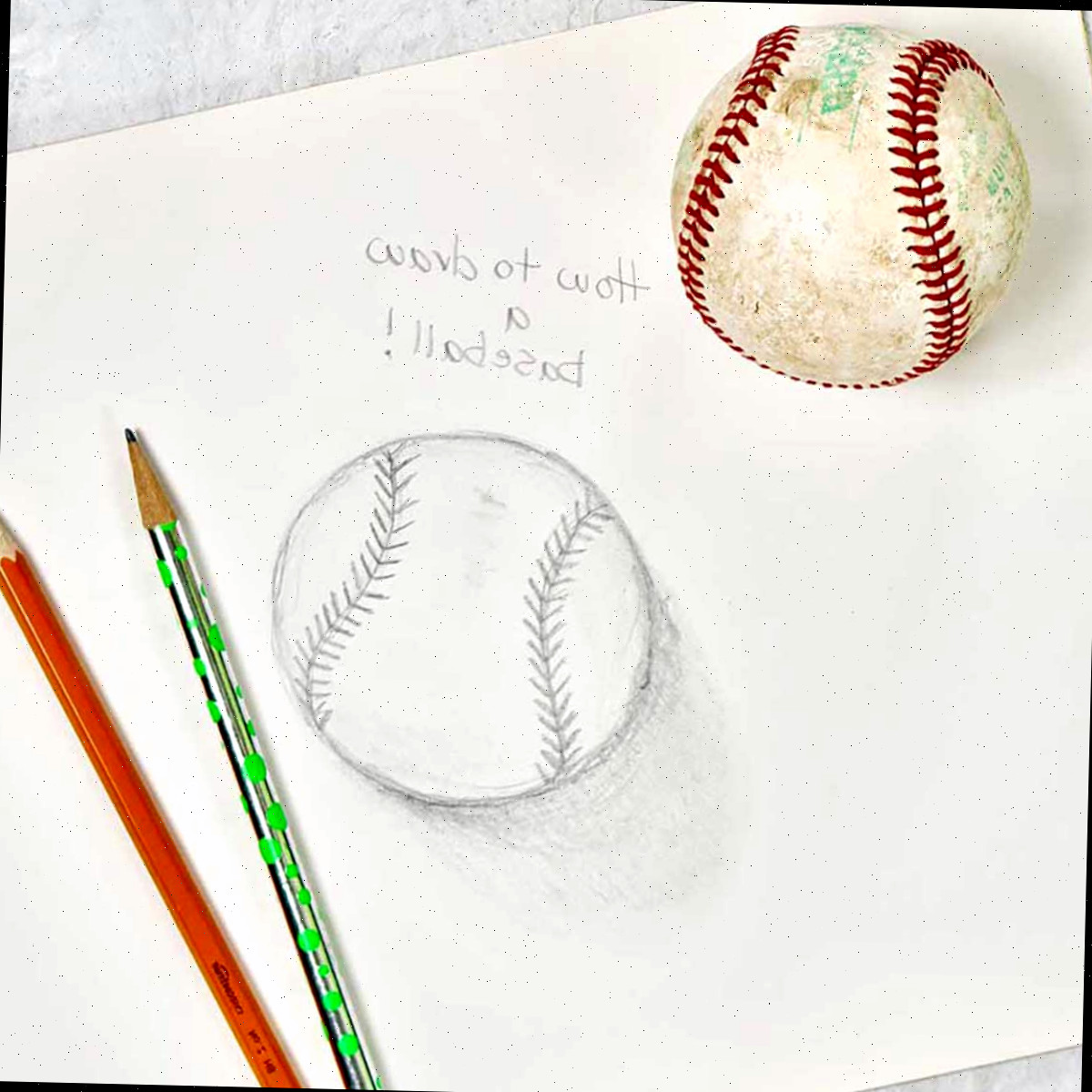 Como Desenhar uma Bola de Basebol