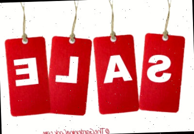 Adquira papel de presente e etiquetas após o Natal para economizar