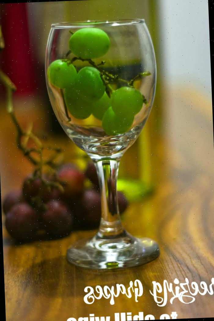 Congele uvas para gelar o vinho