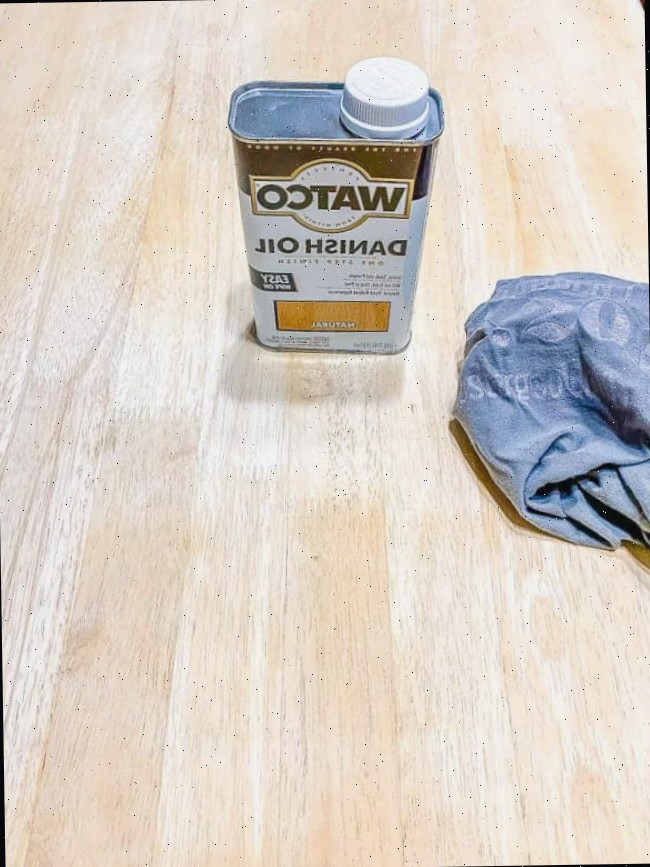Óleo Dinamarquês usado para tingir o balcão de bloco de carne